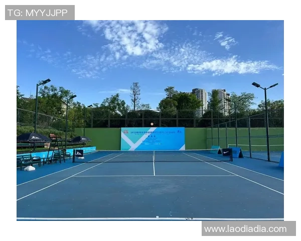 成都网球队的盯防策略揭秘：深度解析网球竞技中的战术运用与团队配合