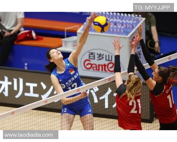 武汉网球队在总决赛积分榜上以55分稳居第一名展现强劲实力 武汉网球队在总决赛积分榜上以55分稳居第一名展现强劲实力