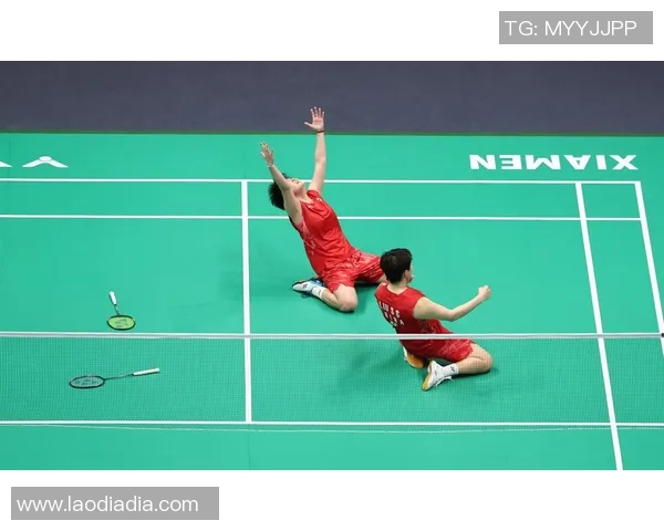 广州羽毛球队勇闯世界杯舞台展现逆袭精神与团队力量 广州羽毛球队勇闯世界杯舞台展现逆袭精神与团队力量