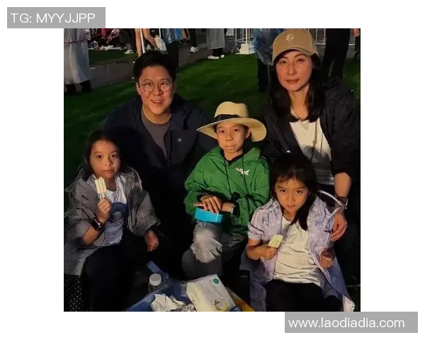 霍启刚家族背景揭秘及其与足球明星的紧密联系 霍启刚家族背景揭秘及其与足球明星的紧密联系